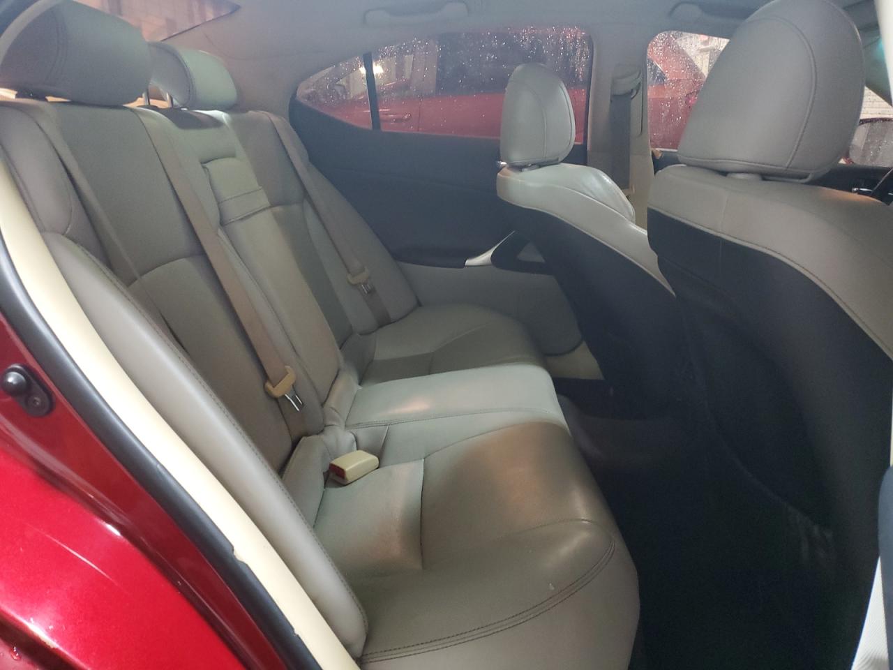 2008 Lexus IS - Image 10