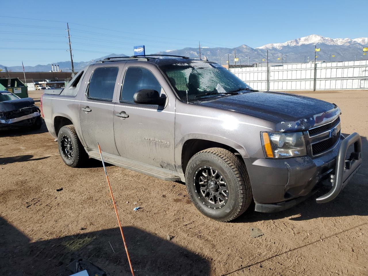 2010 Chevrolet Avalanche - Image 4