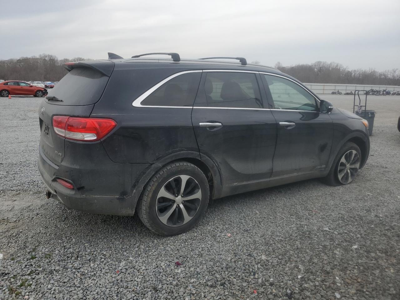 2016 Kia Sorento - Image 3