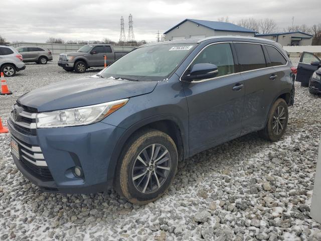 2018 Toyota Highlander Se