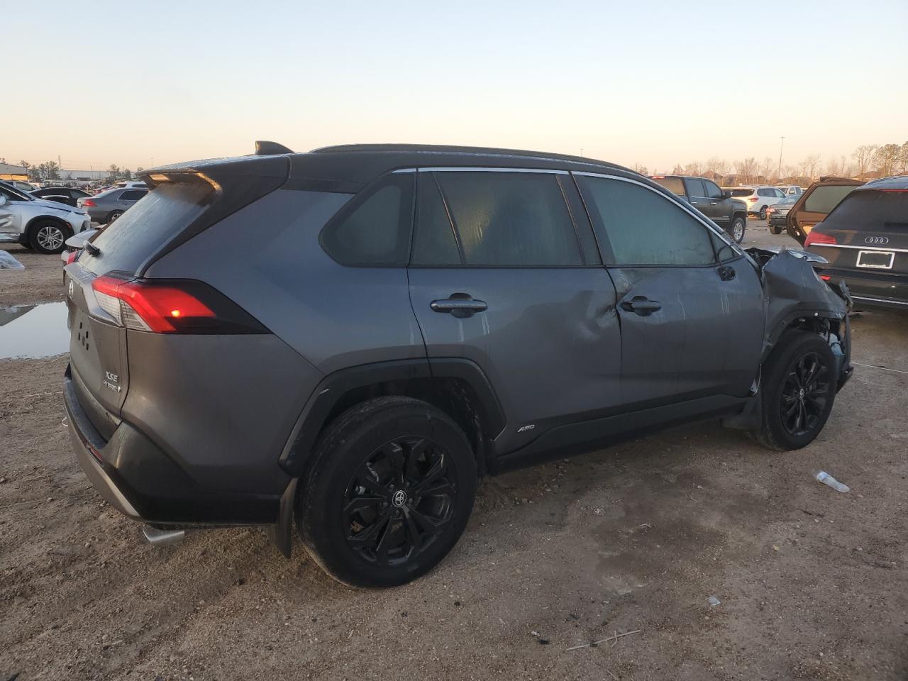 2024 Toyota RAV 4 - Image 3
