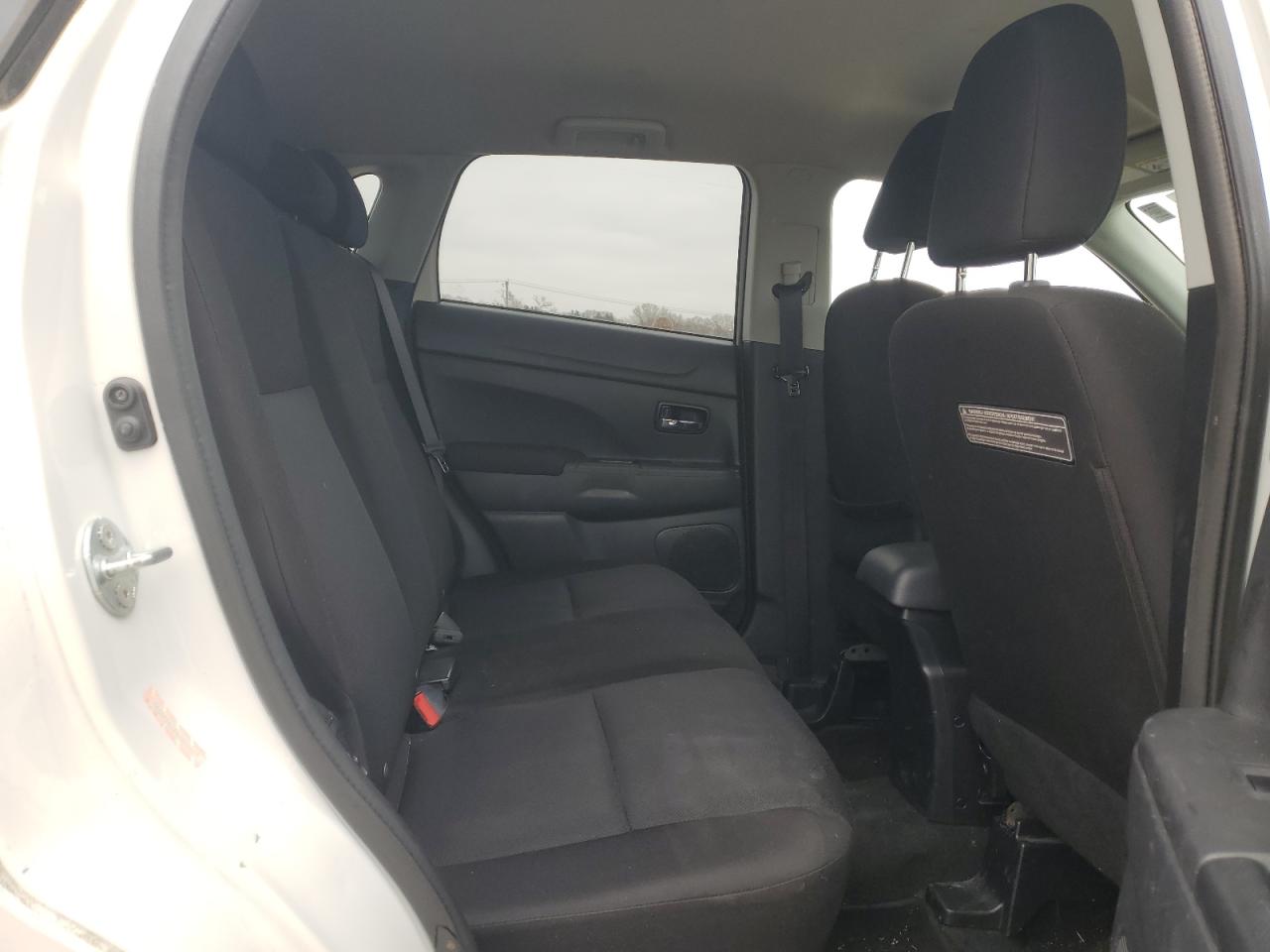 2011 Mitsubishi Outlander Sport Es VIN: JA4AP3AU8BZ000887 Lot: 49096485