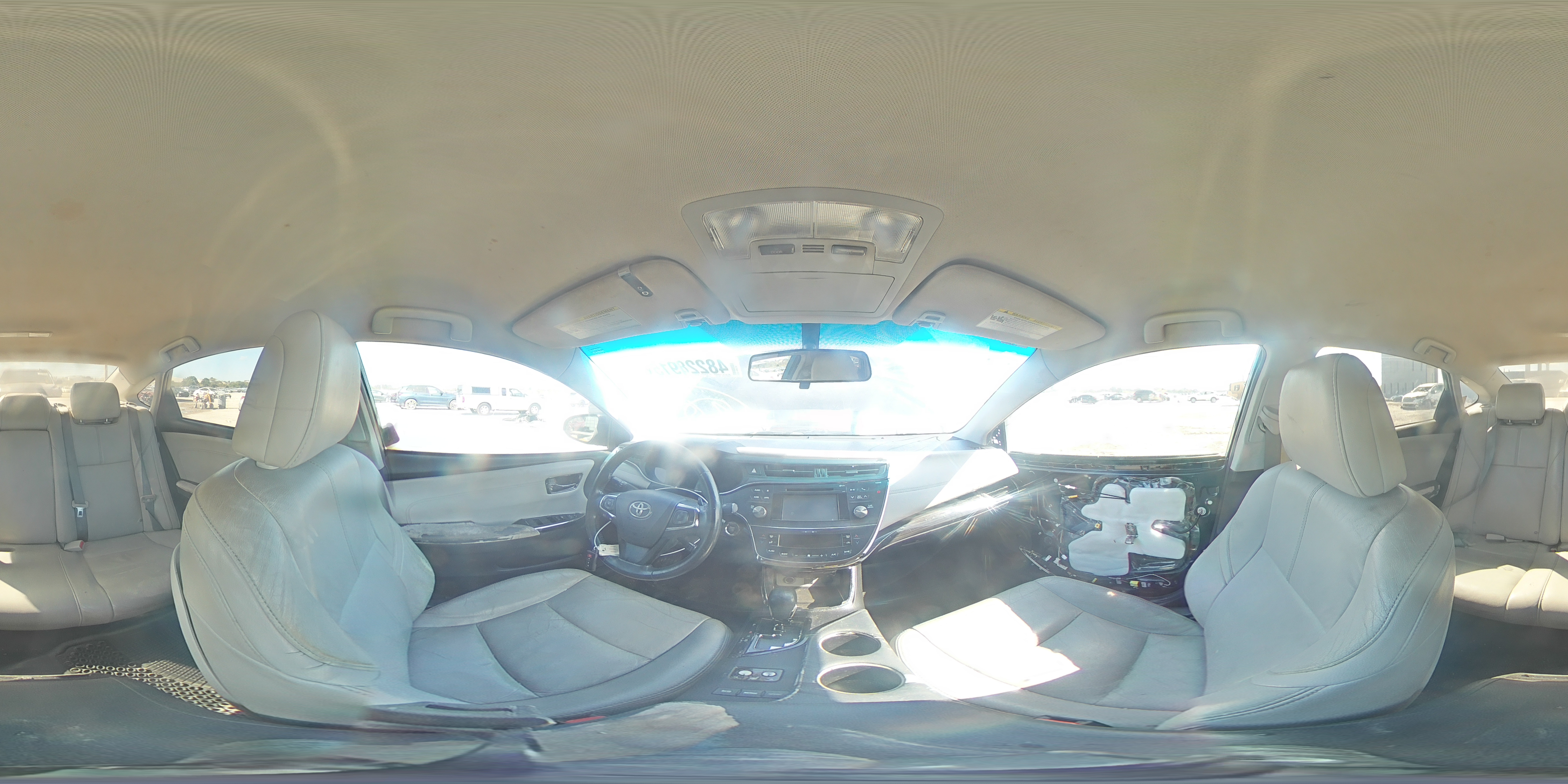 2015 Toyota Avalon - Image 15