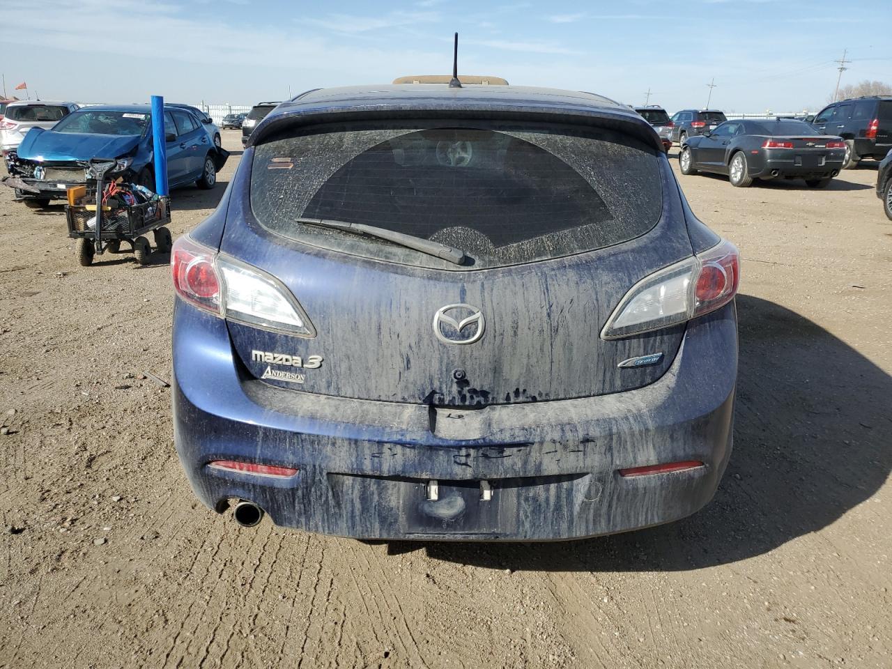 2012 Mazda 3 - Image 6
