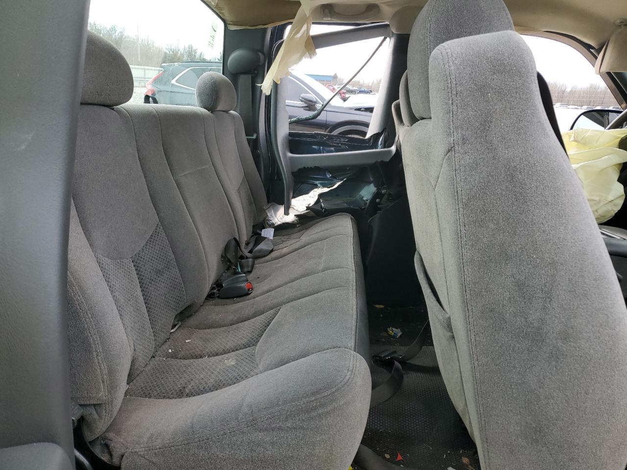 2005 Chevrolet Silverado - Image 10