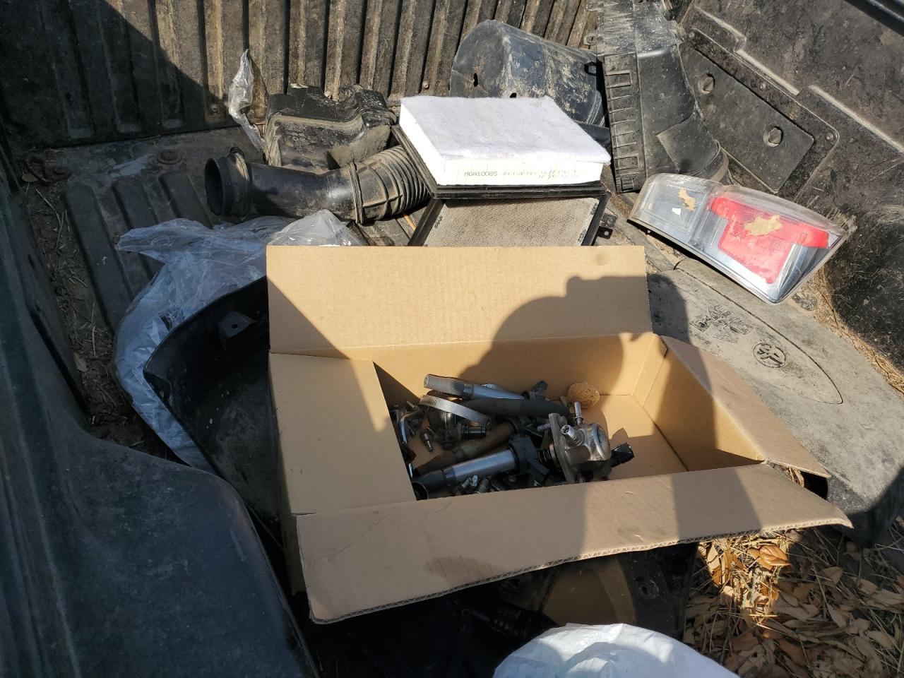 2017 Toyota Tacoma - Image 12