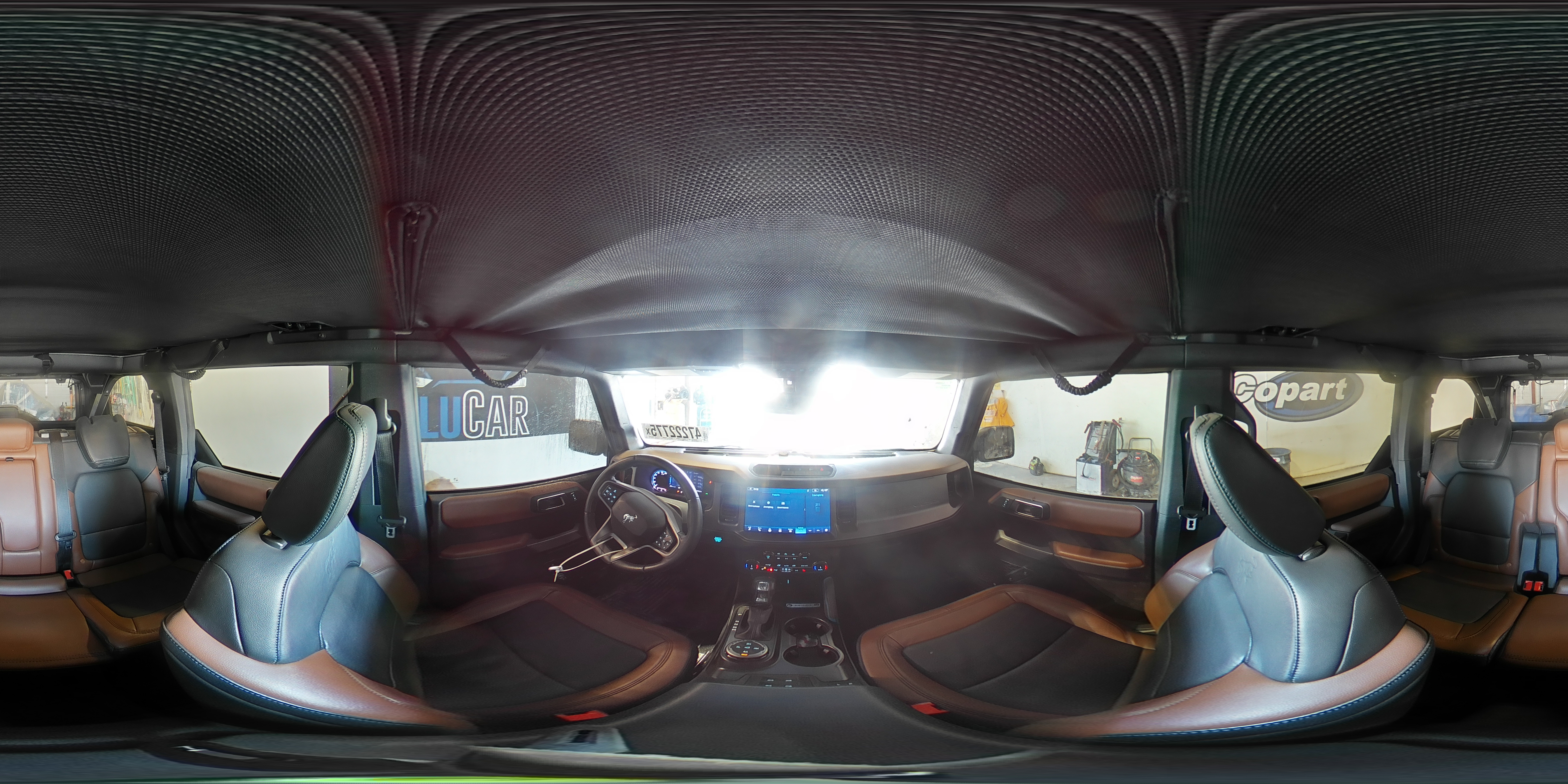 2022 Ford Bronco - Image 14