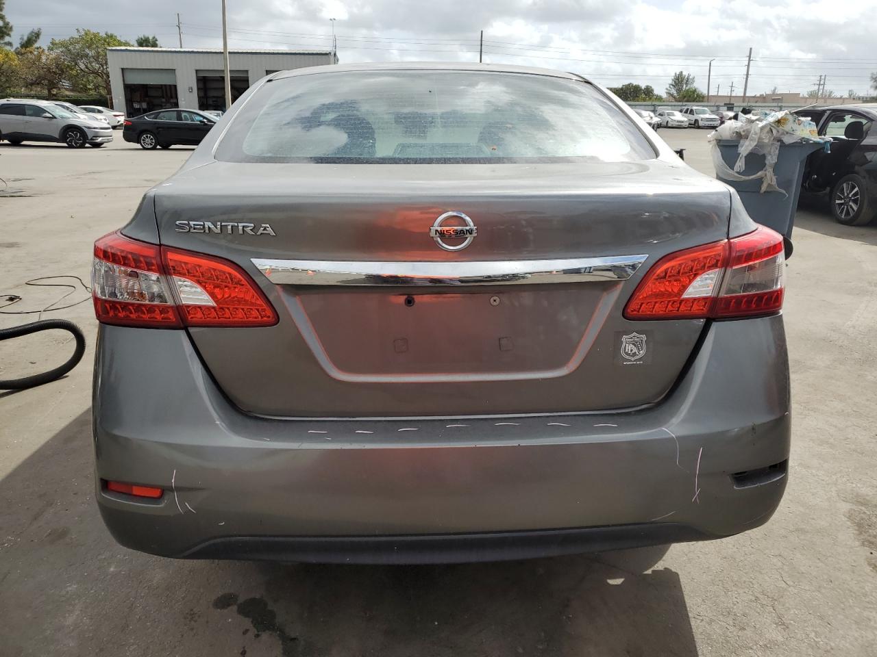 2015 Nissan Sentra - Image 6