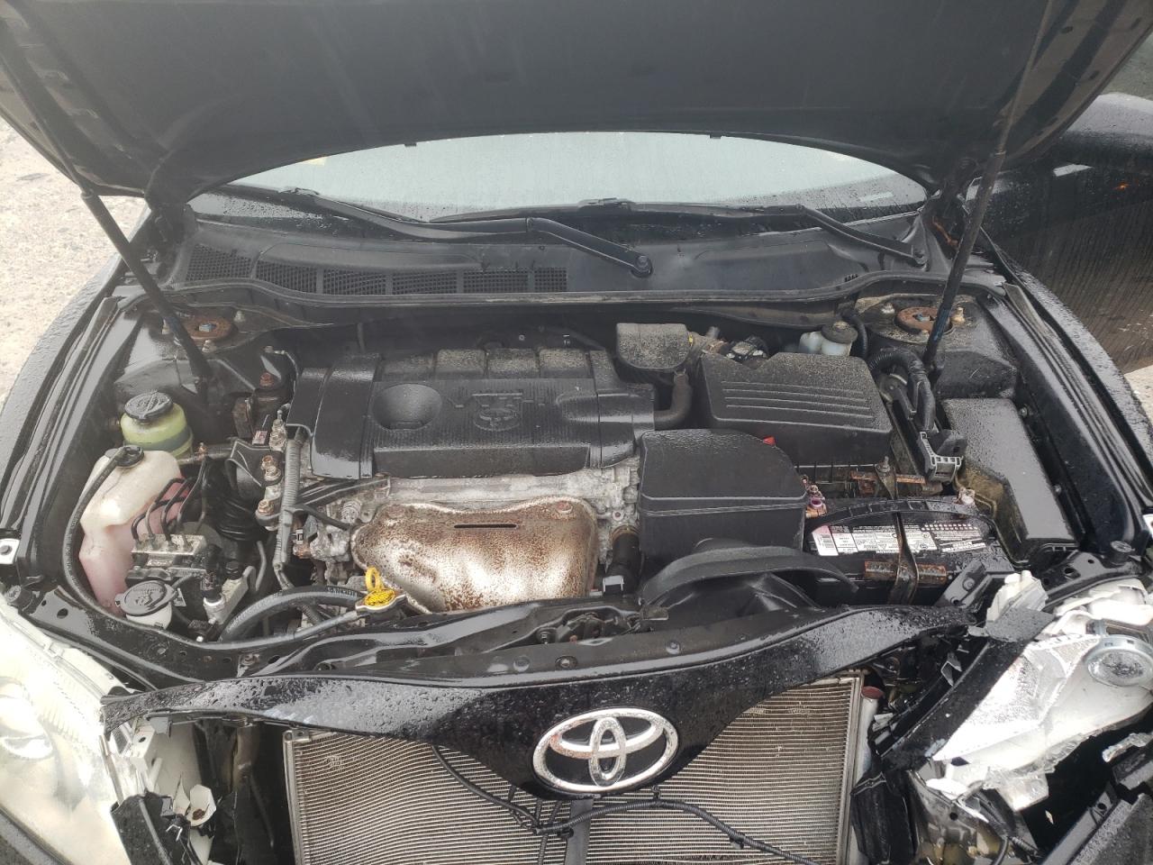 2011 Toyota Camry - Image 11