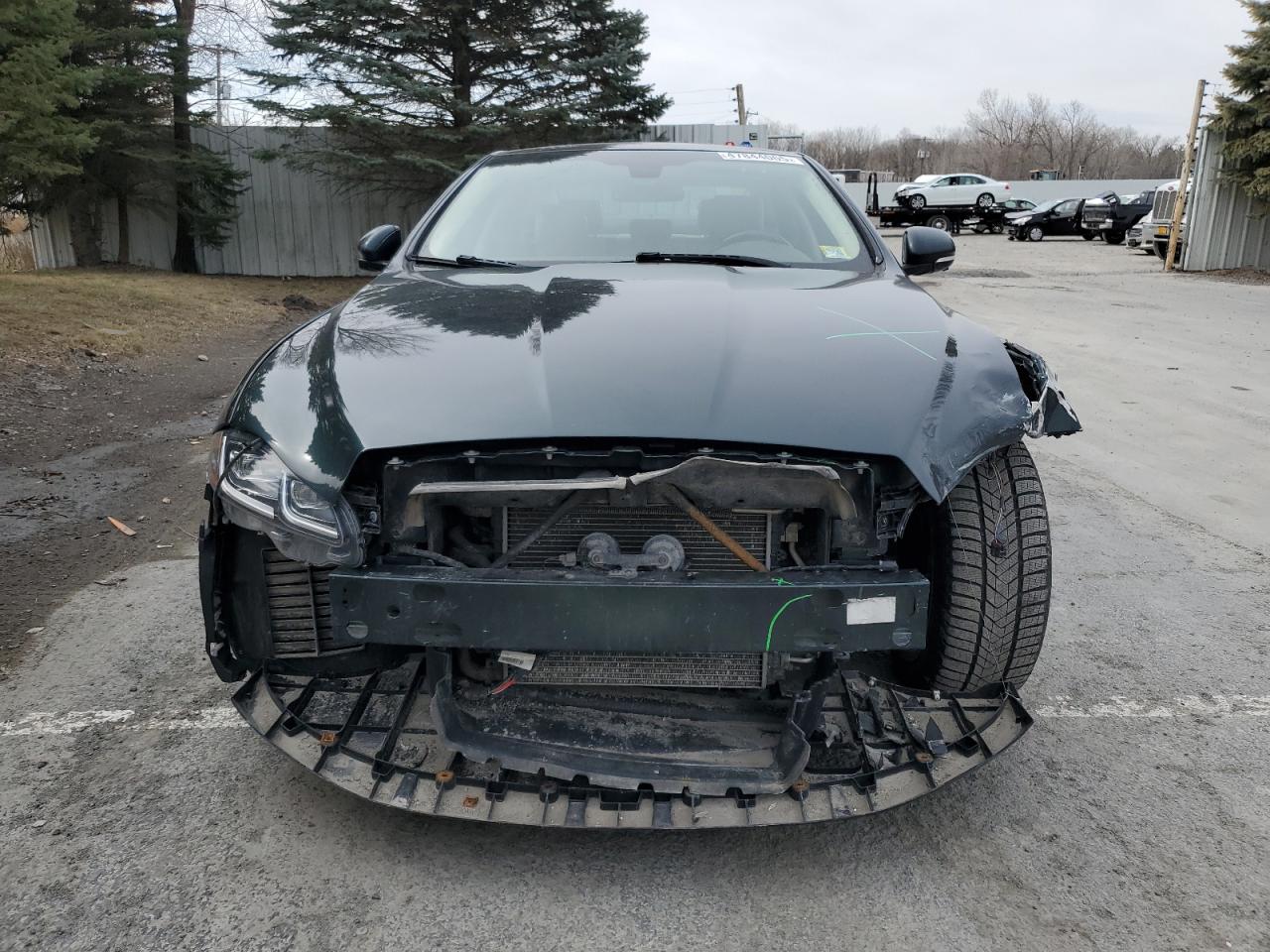 2016 Jaguar XJ - Image 5