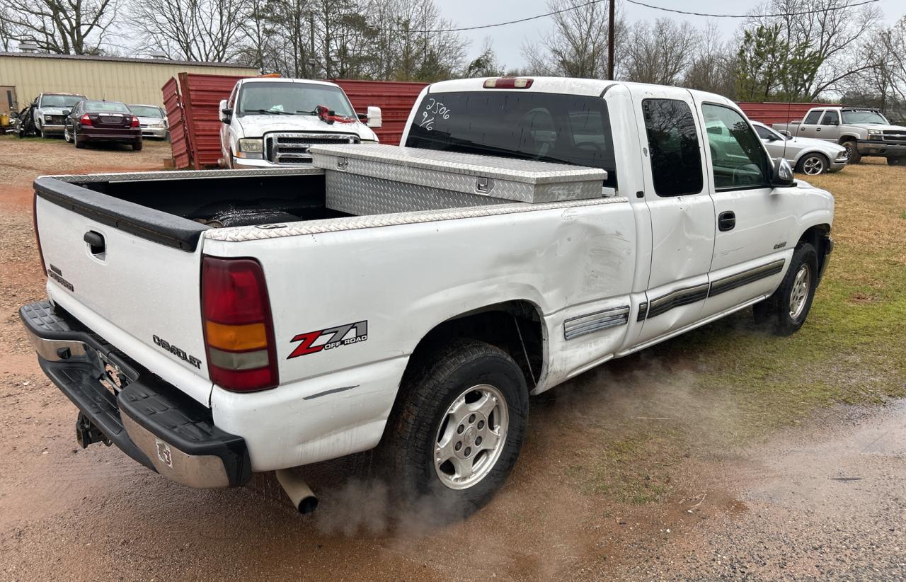 2002 Chevrolet Silverado - Image 4
