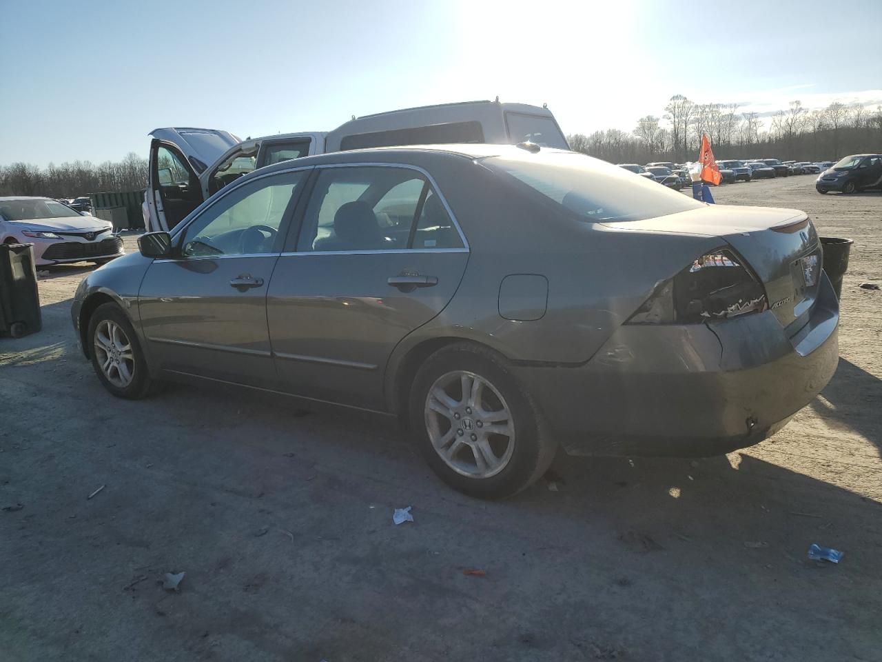 2006 Honda Accord - Image 2