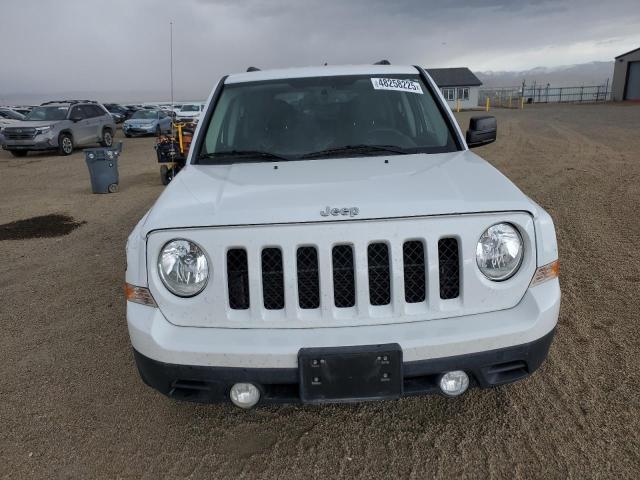  JEEP PATRIOT 2015 Белы