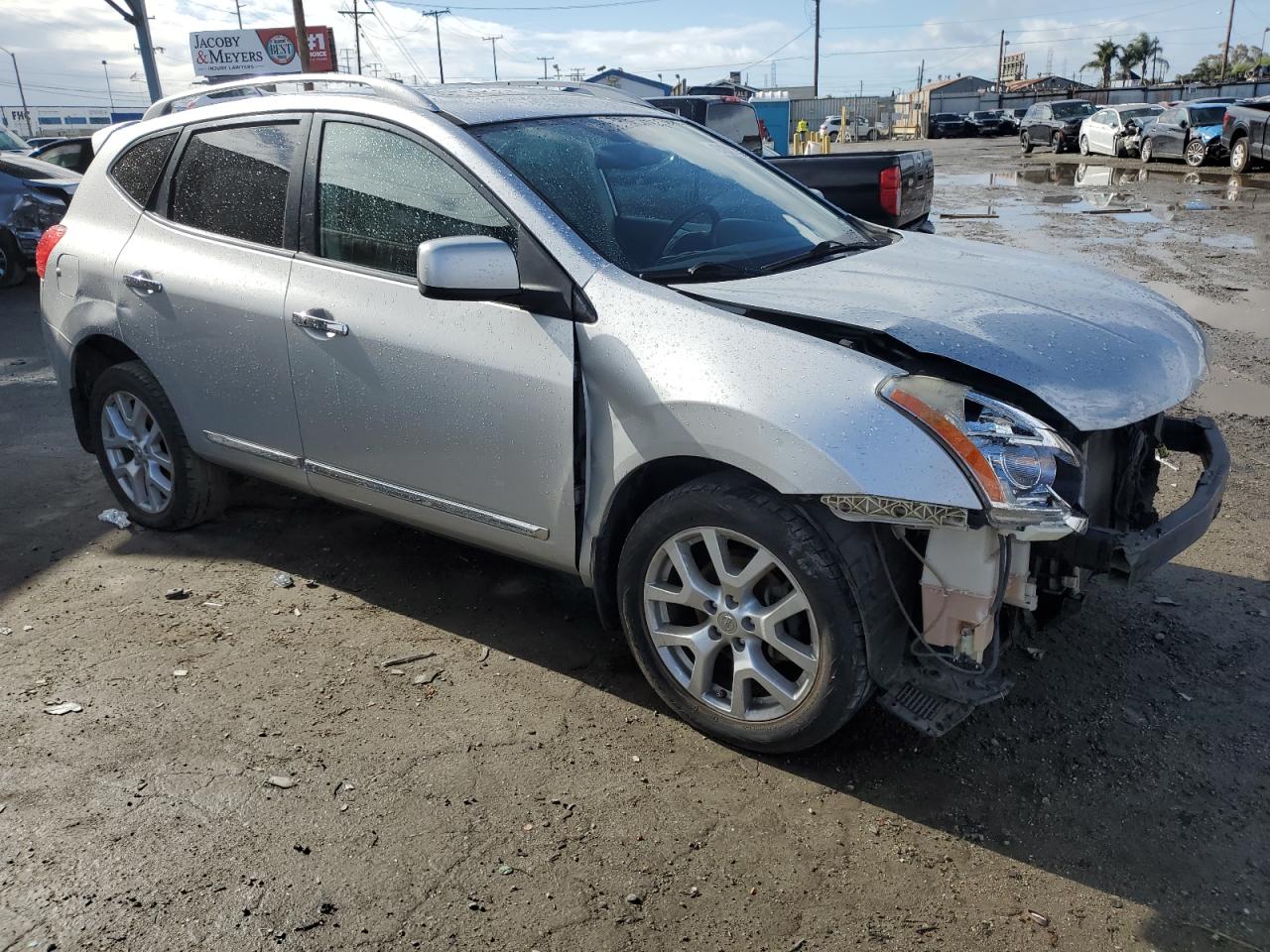 2011 Nissan Rogue - Image 4