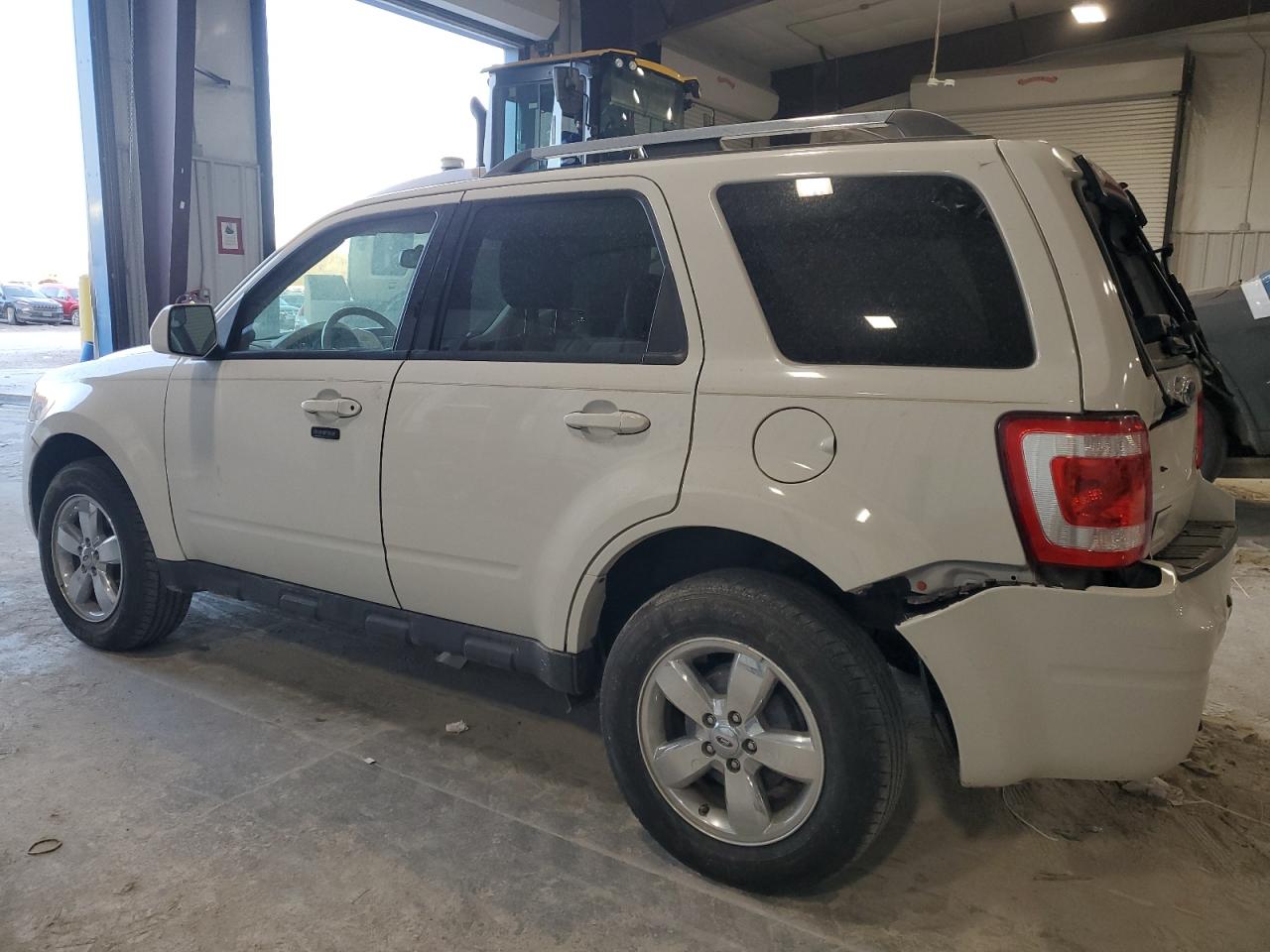2011 Ford Escape - Image 2