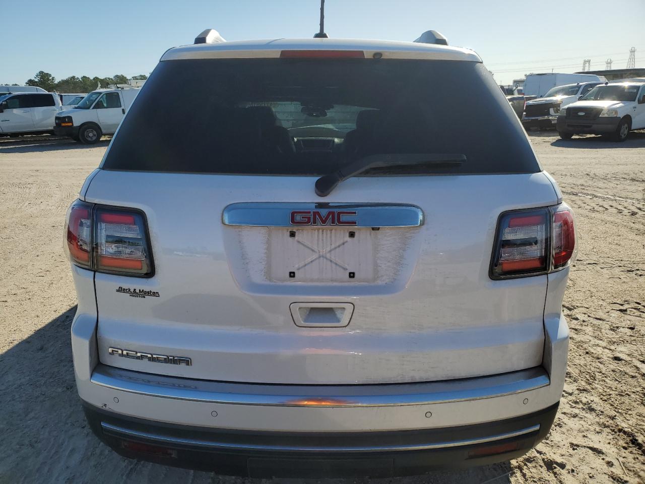 2016 GMC Acadia - Image 6