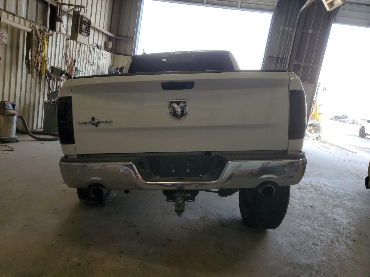 2017 RAM 1500 - Image 6