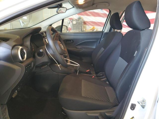  NISSAN VERSA 2024 Білий