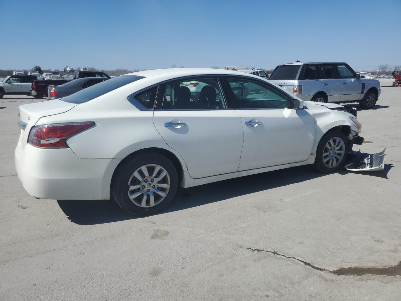 2015 Nissan Altima - Image 3