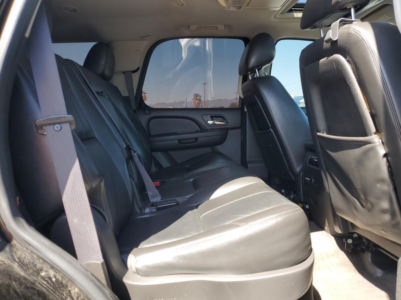 2012 Chevrolet Tahoe - Image 11