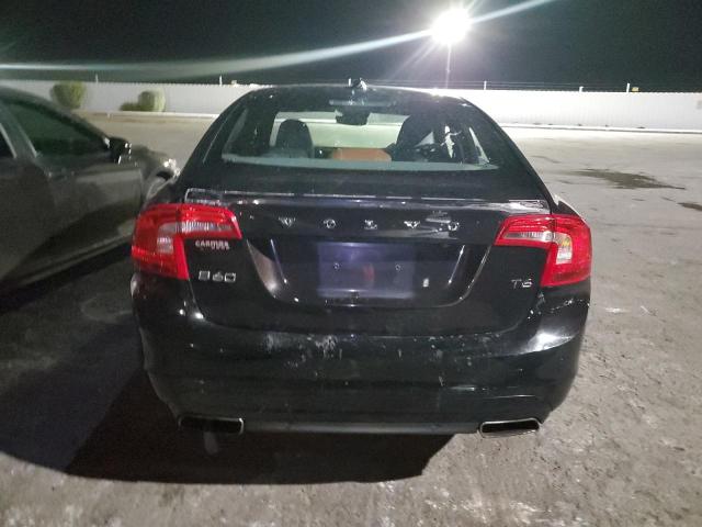 Седани VOLVO S60 2015 Чорний
