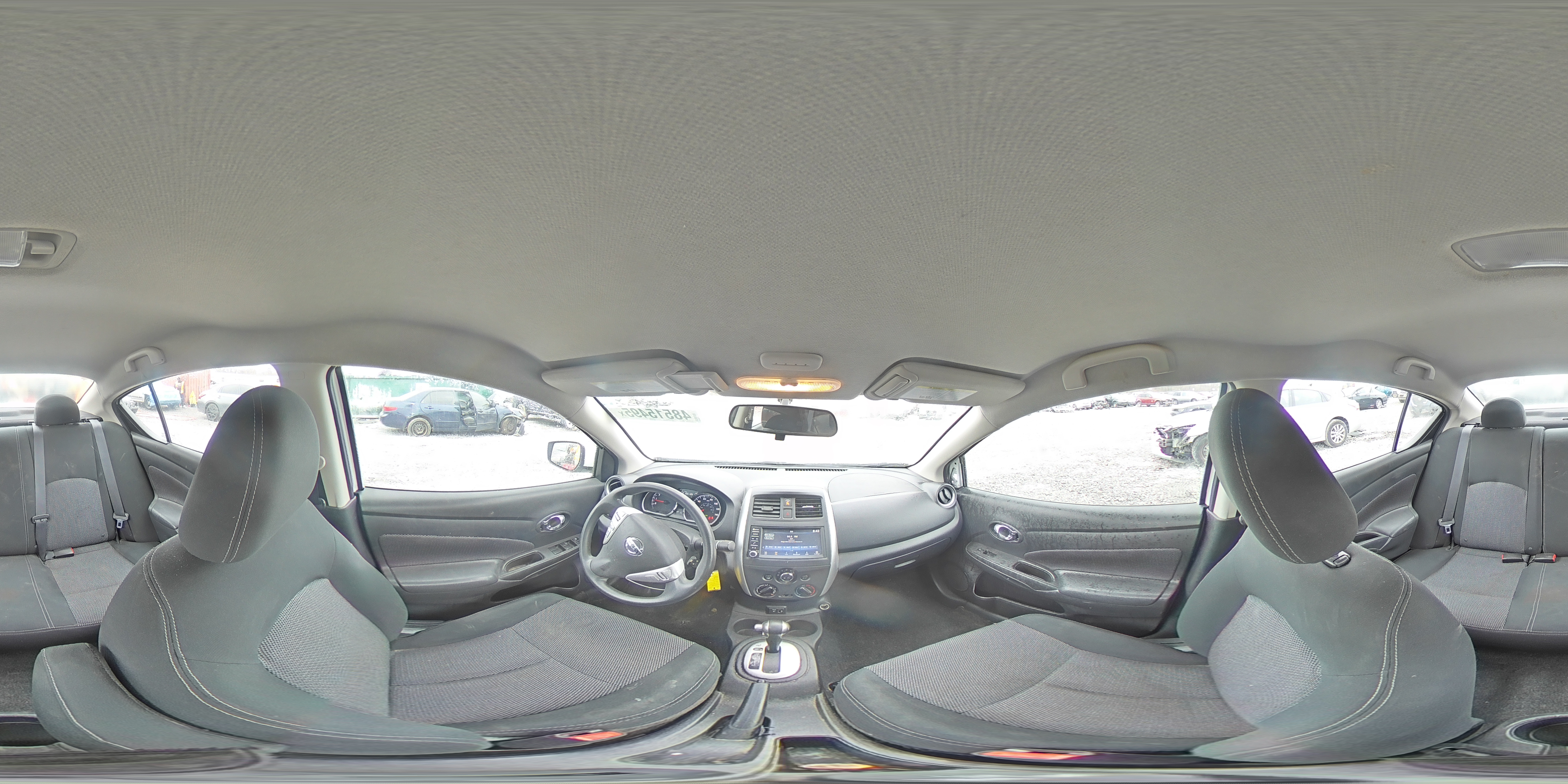 2019 Nissan Versa - Image 15