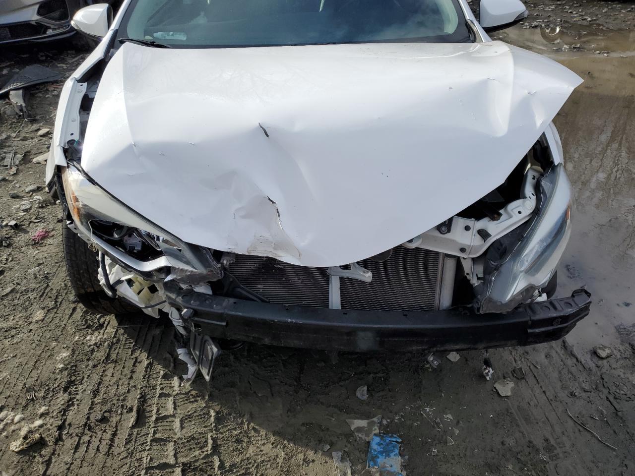 2015 Toyota Corolla - Image 12