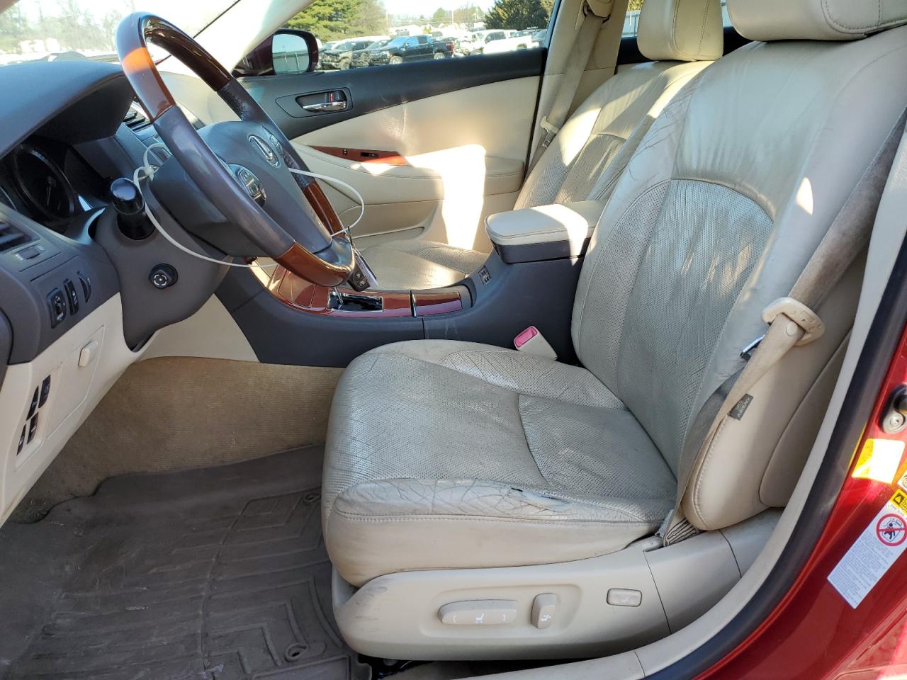 2012 Lexus ES - Image 7