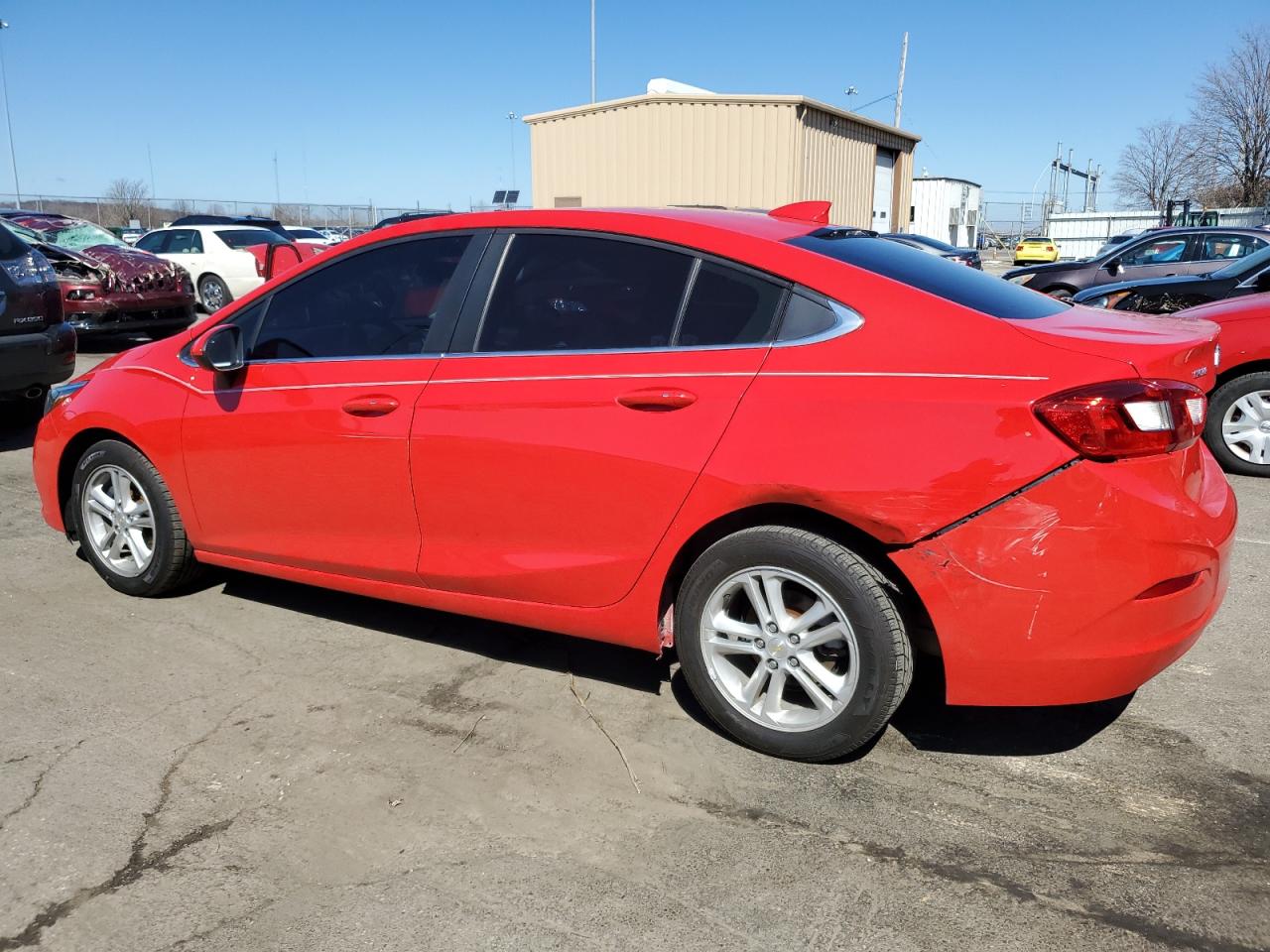2018 Chevrolet Cruze - Image 2