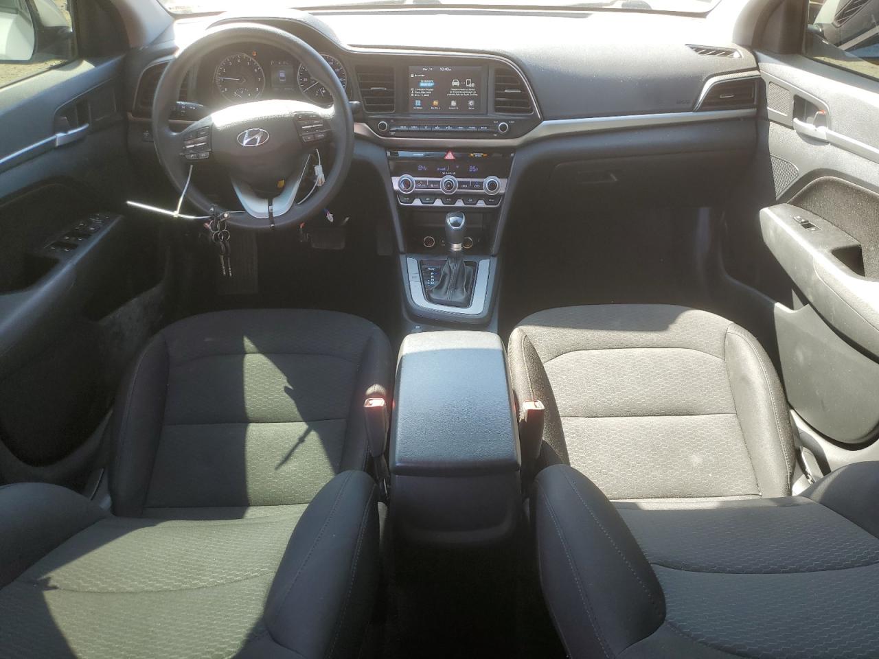 2020 Hyundai Elantra - Image 8