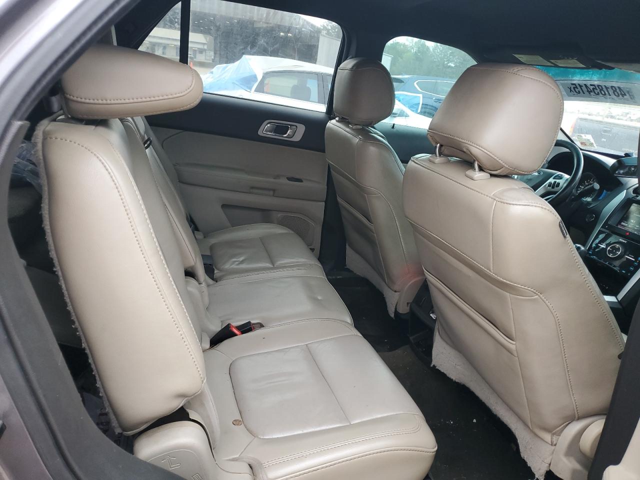 2013 Ford Explorer - Image 11