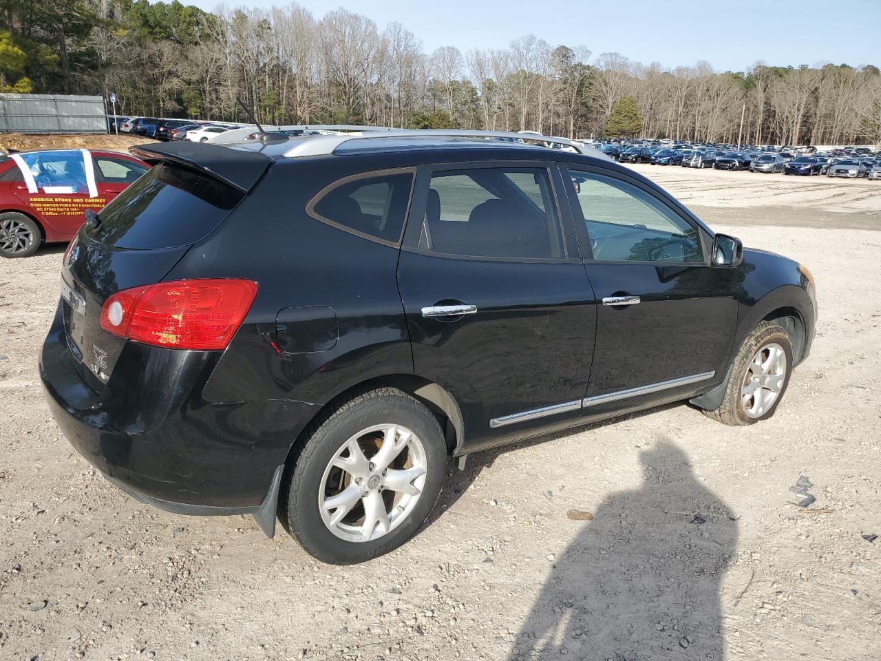 2011 Nissan Rogue - Image 3