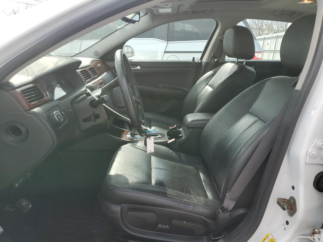 2010 Chevrolet Impala - Image 7