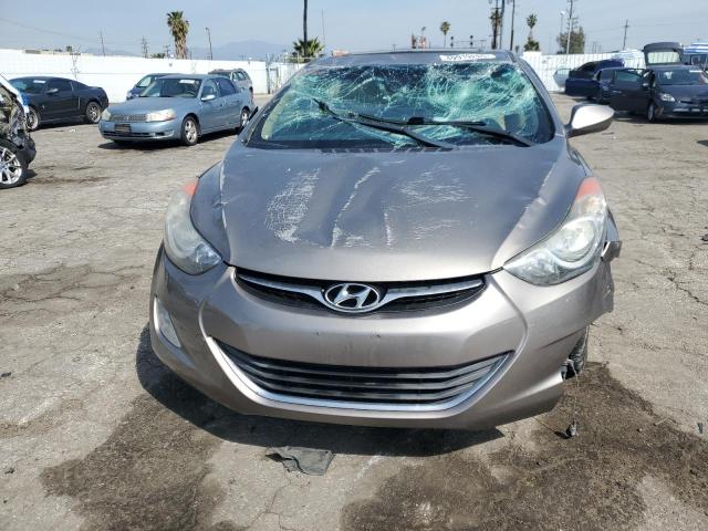  HYUNDAI ELANTRA 2013 Золотой