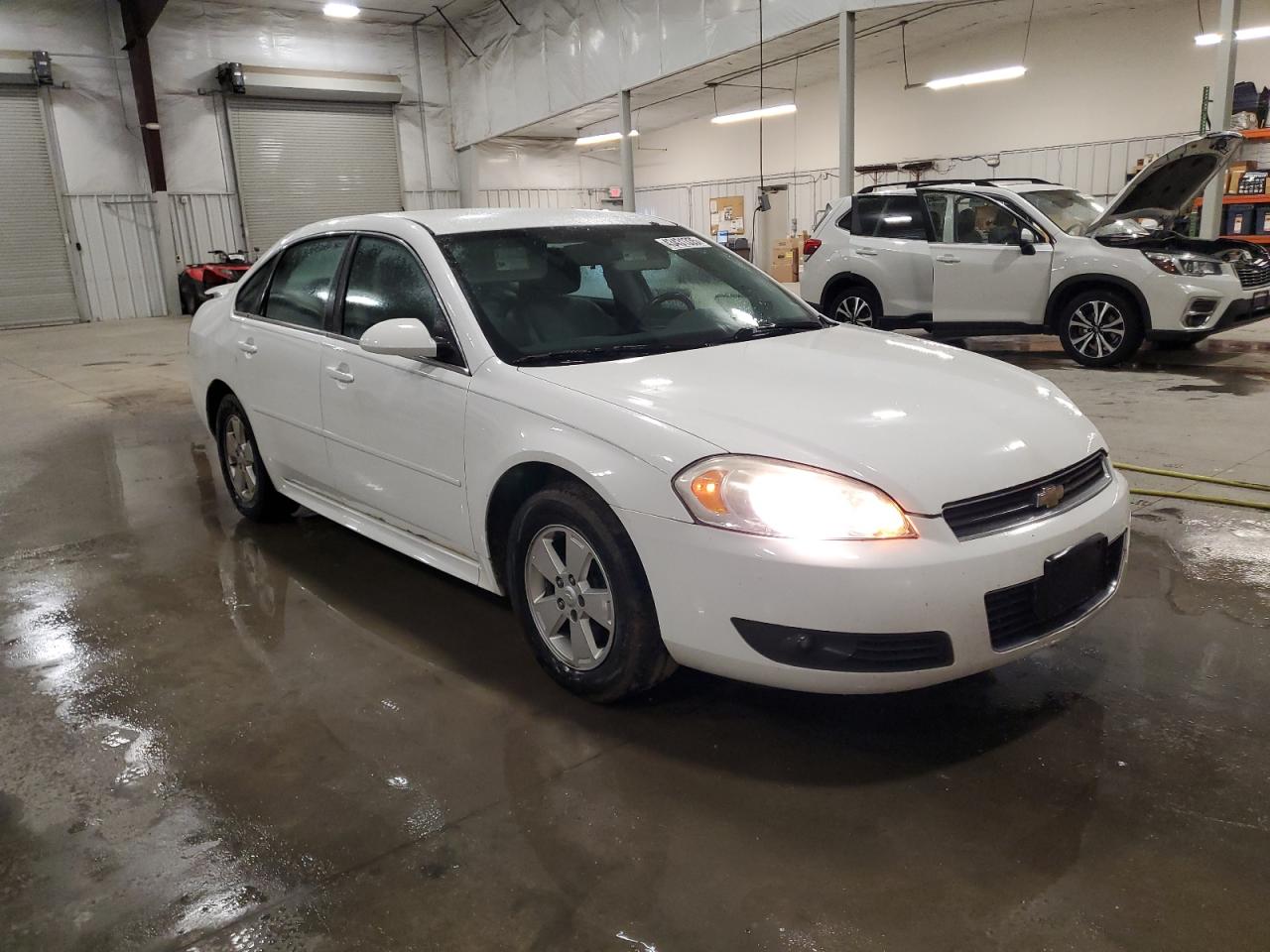 2010 Chevrolet Impala - Image 4