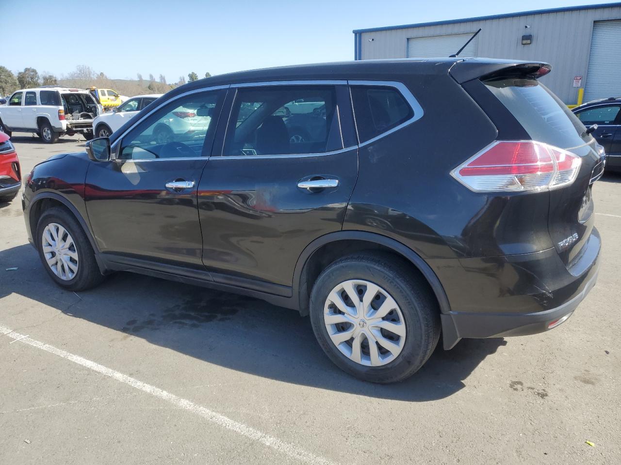 2014 Nissan Rogue - Image 2