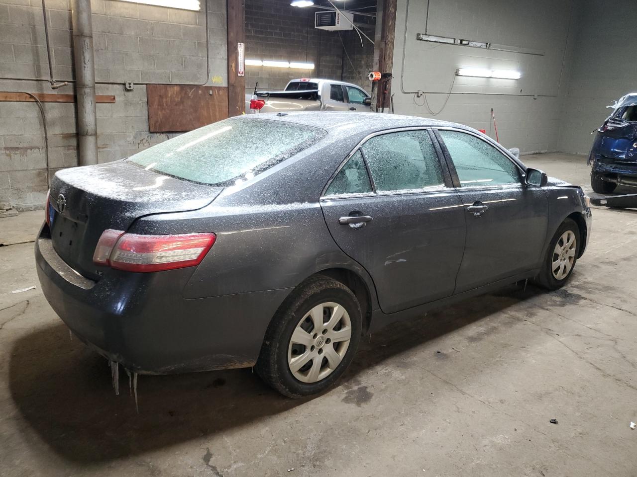 2011 Toyota Camry - Image 3