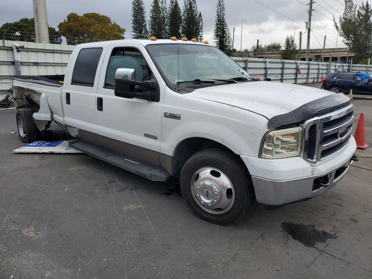 2006 Ford F350 - Image 4