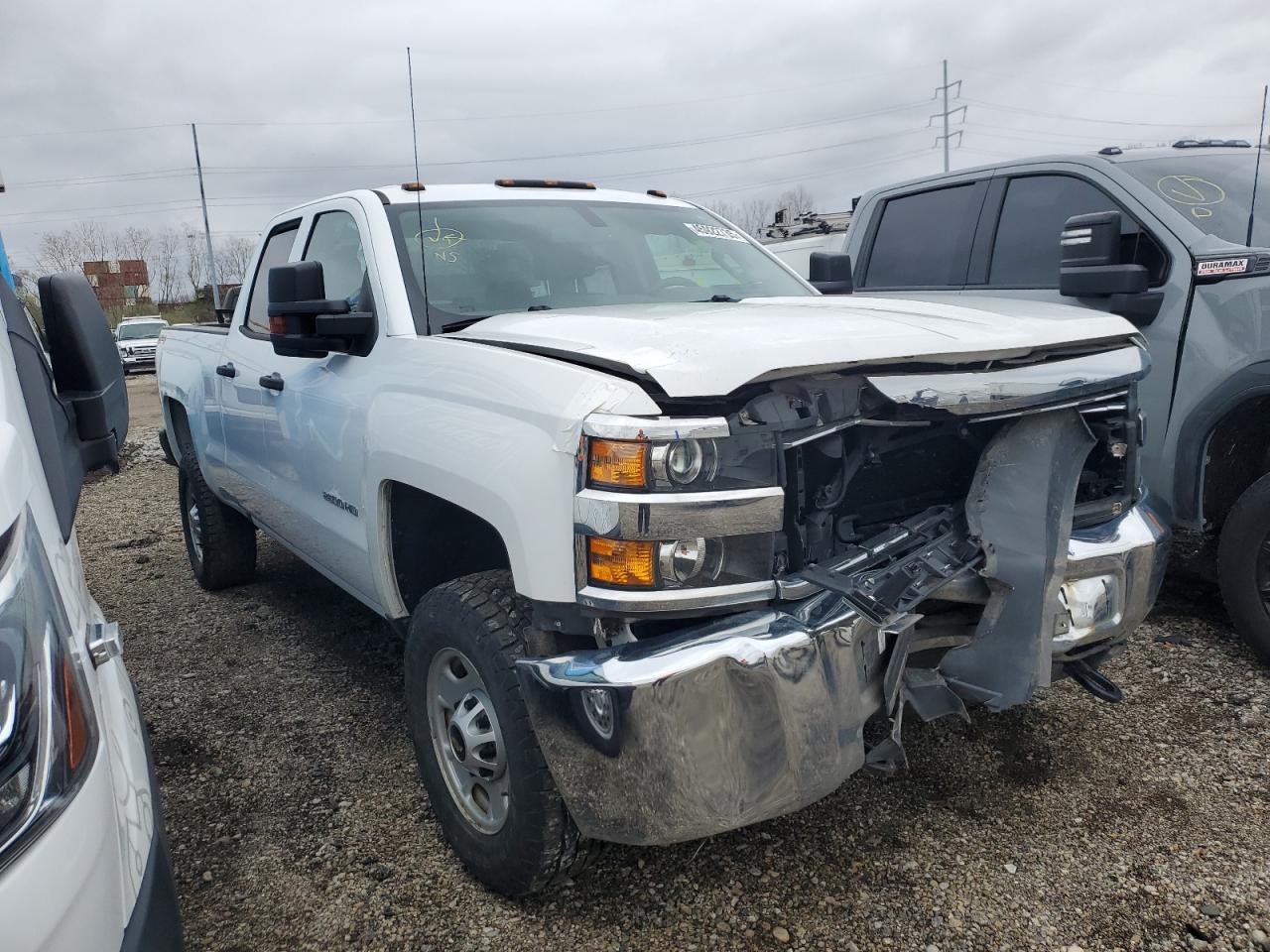 2018 Chevrolet Silverado - Image 4