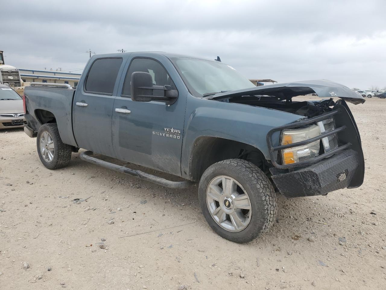 2012 Chevrolet Silverado - Image 4