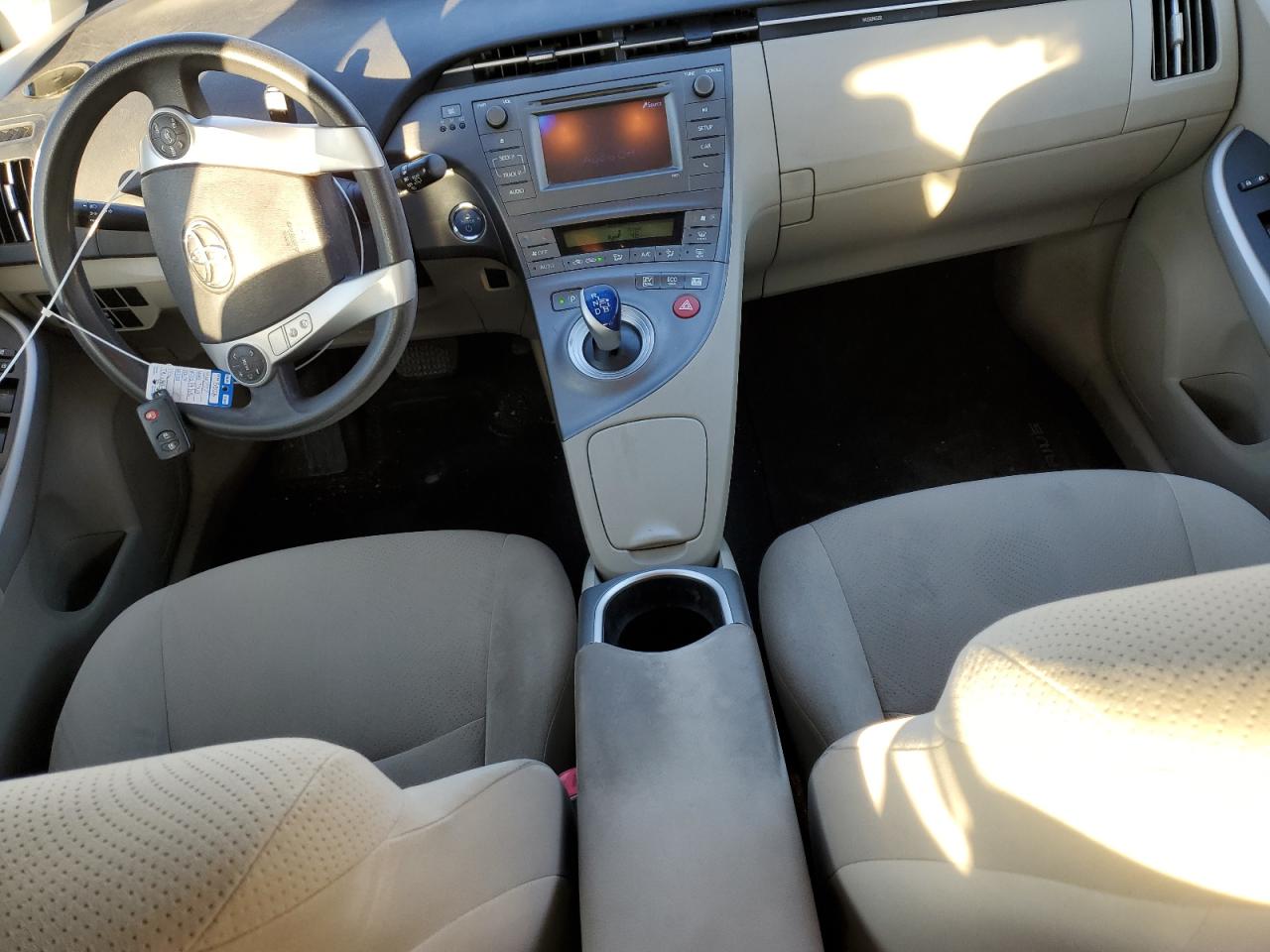 2012 Toyota Prius - Image 8