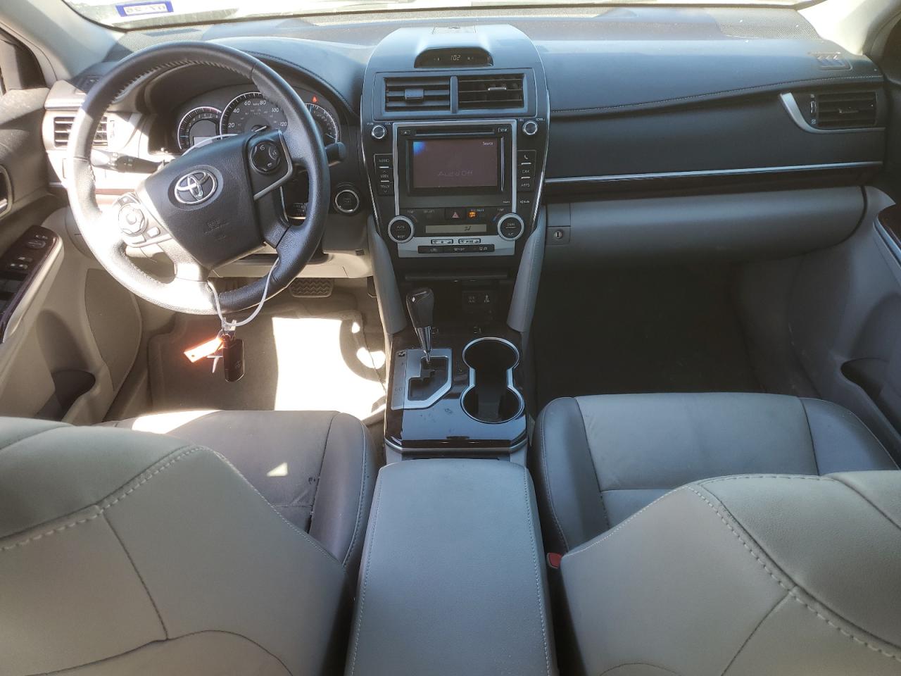 2013 Toyota Camry - Image 8