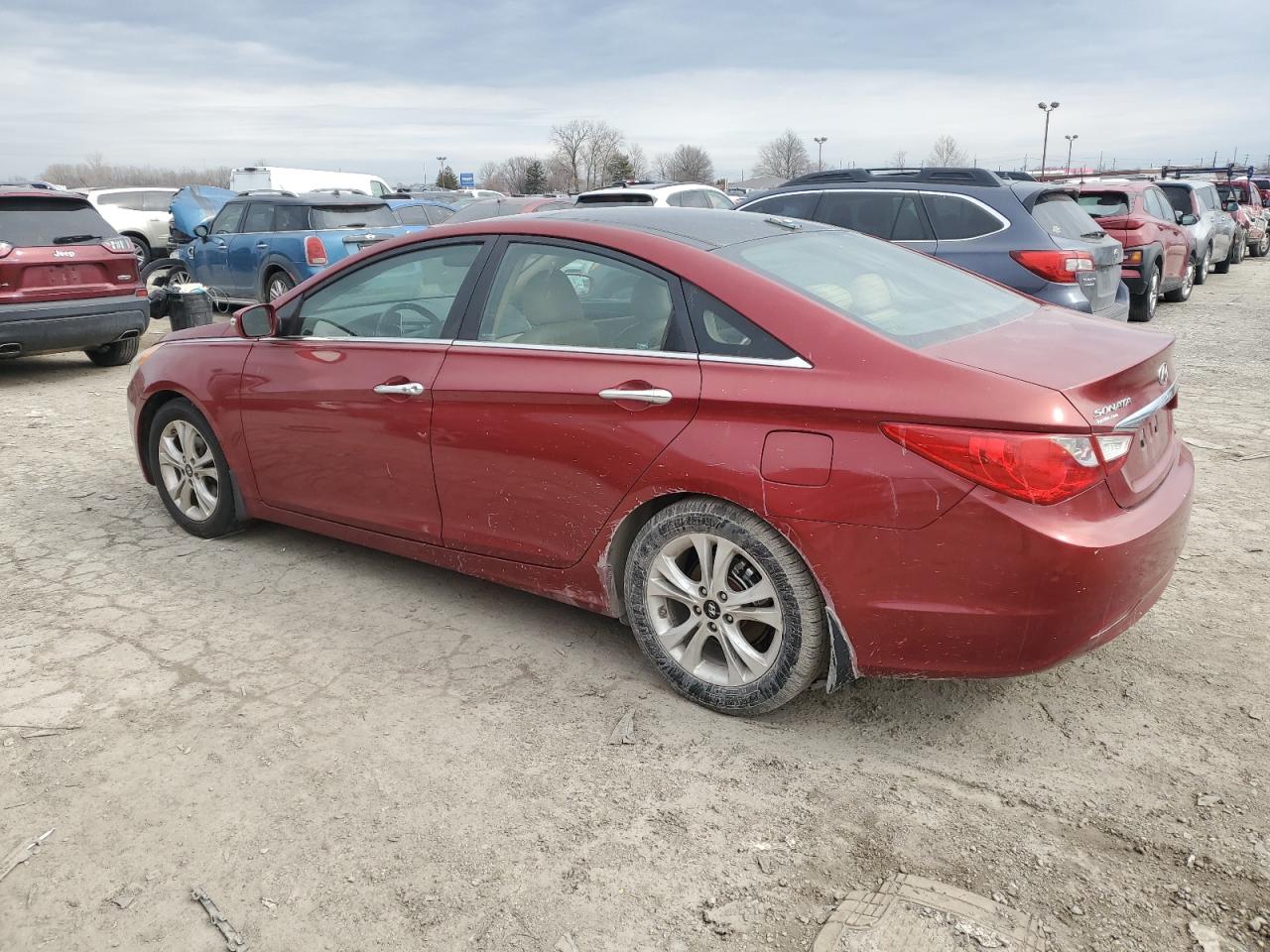 2012 Hyundai Sonata - Image 2