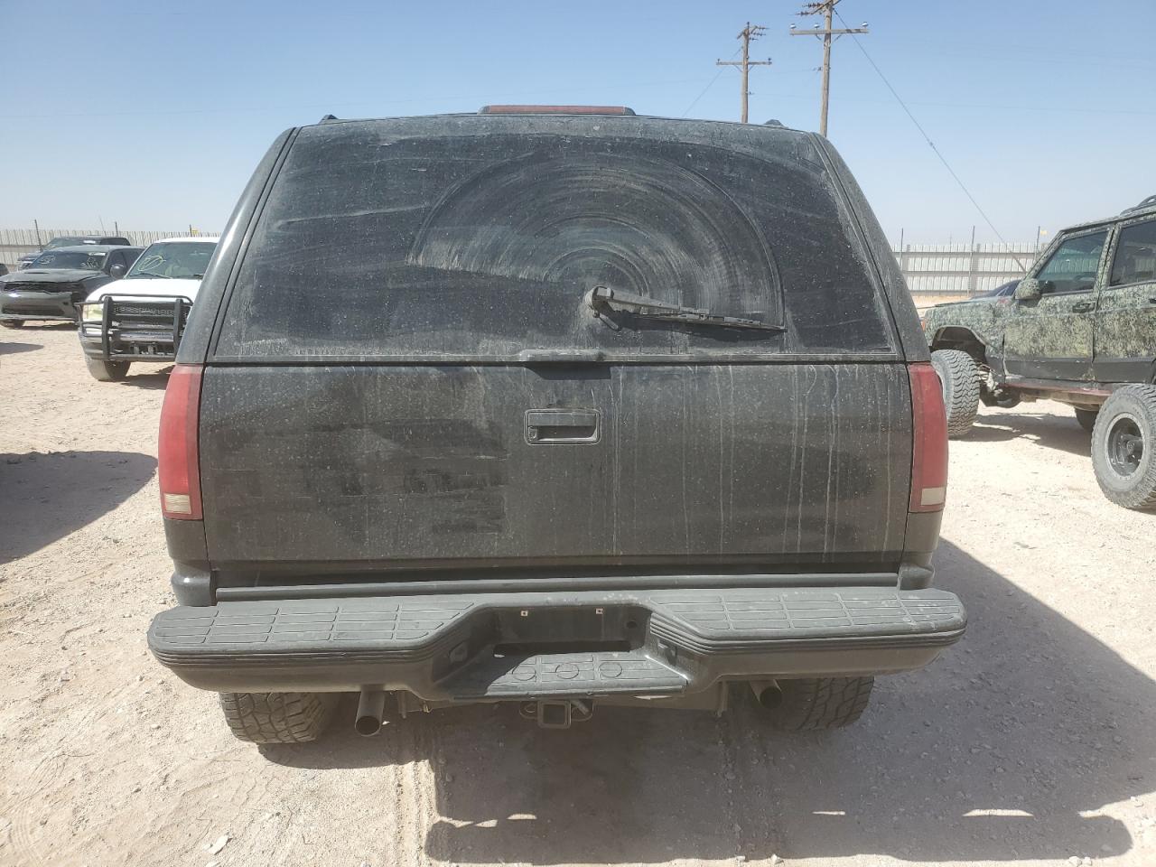 1994 GMC Yukon - Image 6