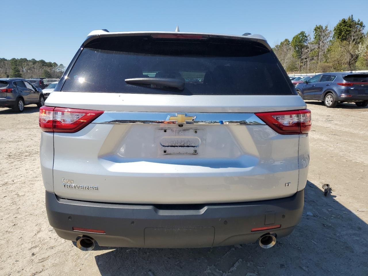1GNERGKW4KJ198642 2019 Chevrolet Traverse Lt
