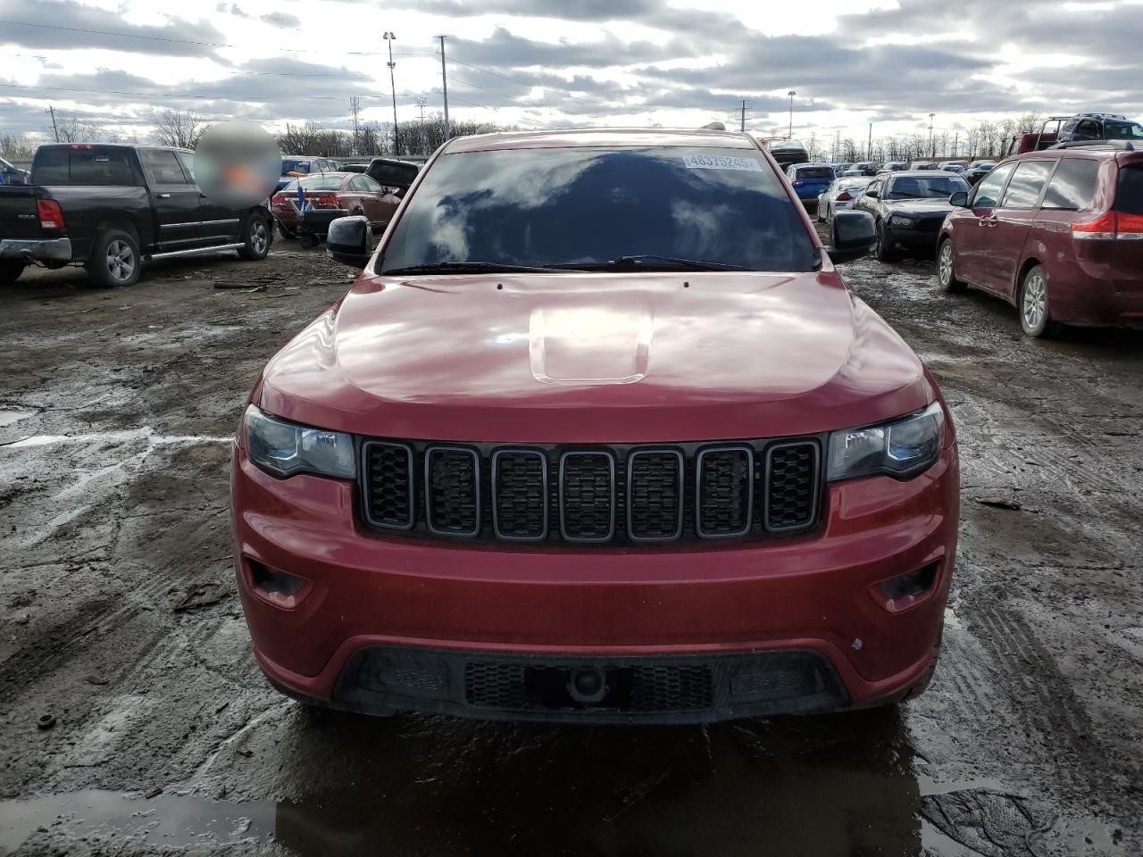 2011 Jeep Grand Cherokee - Image 5