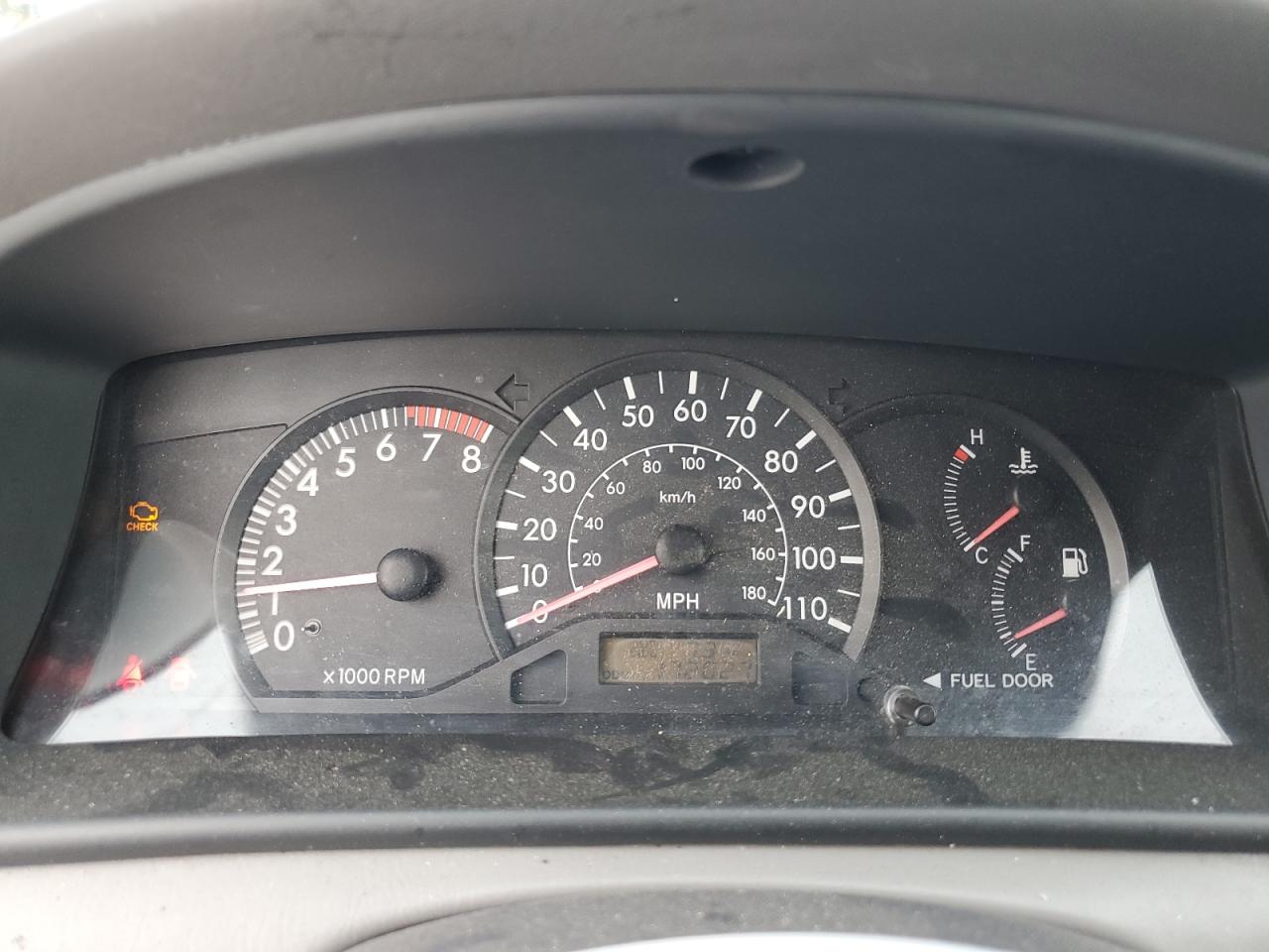 2004 Toyota Corolla - Image 9