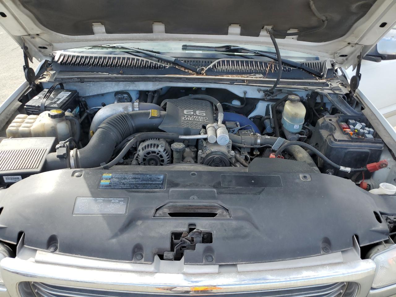 2001 GMC Sierra - Image 11