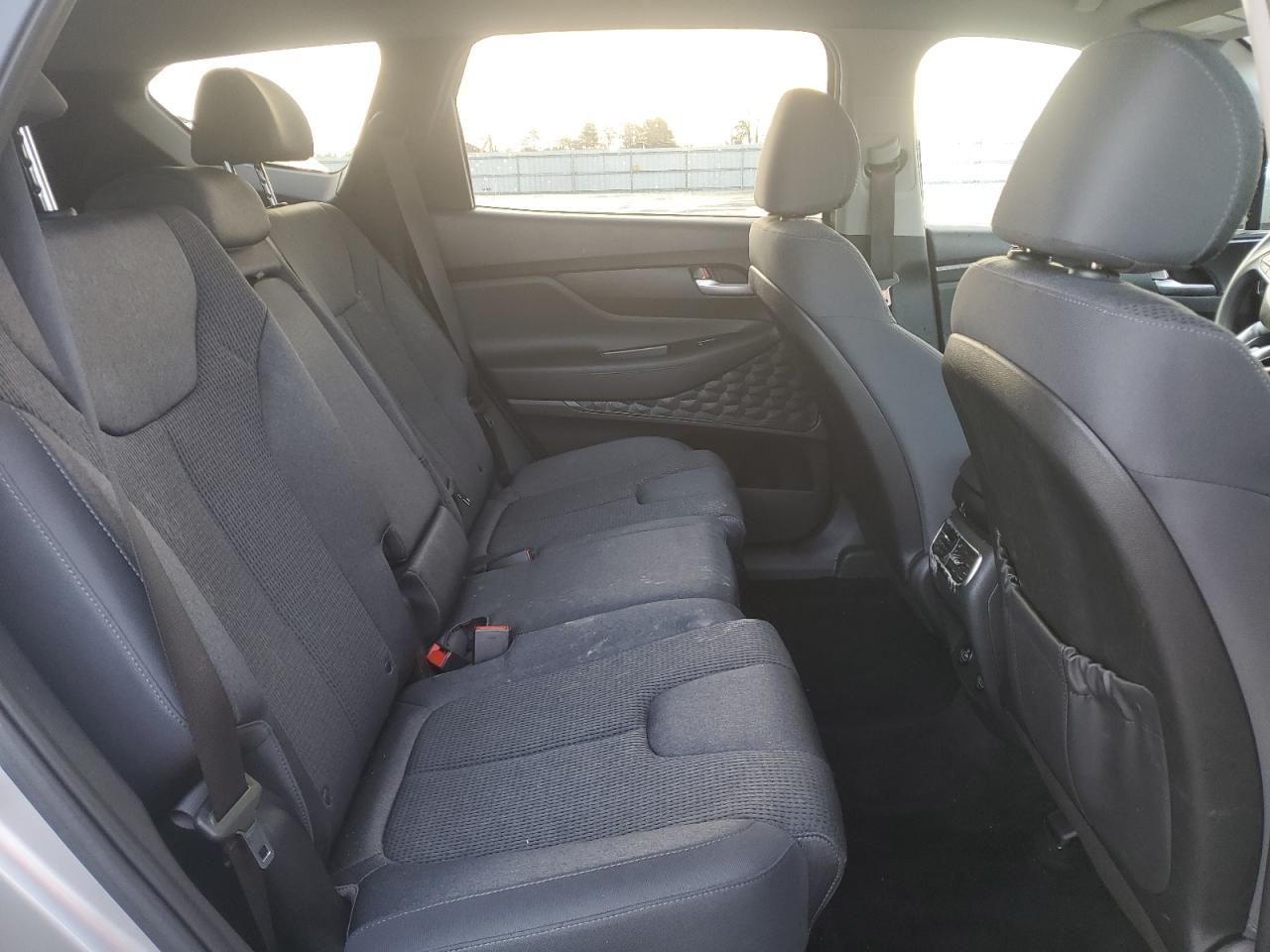 2021 Hyundai Santa Fe - Image 11