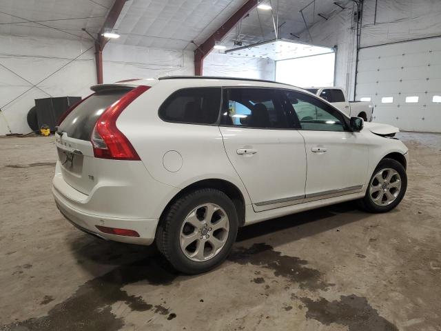  VOLVO XC60 2016 White